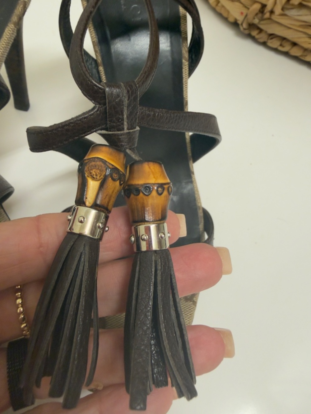 Gucci Brown GG Canvas and Leather Open Toe Bamboo Tassel Sandal Size 38 1/2 - Picture 10 of 14